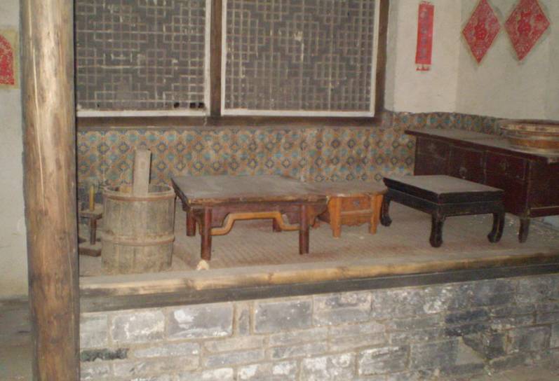 同福客栈的一楼 我们依稀还能从照片上找到曾经的点点滴滴,哪里是后院