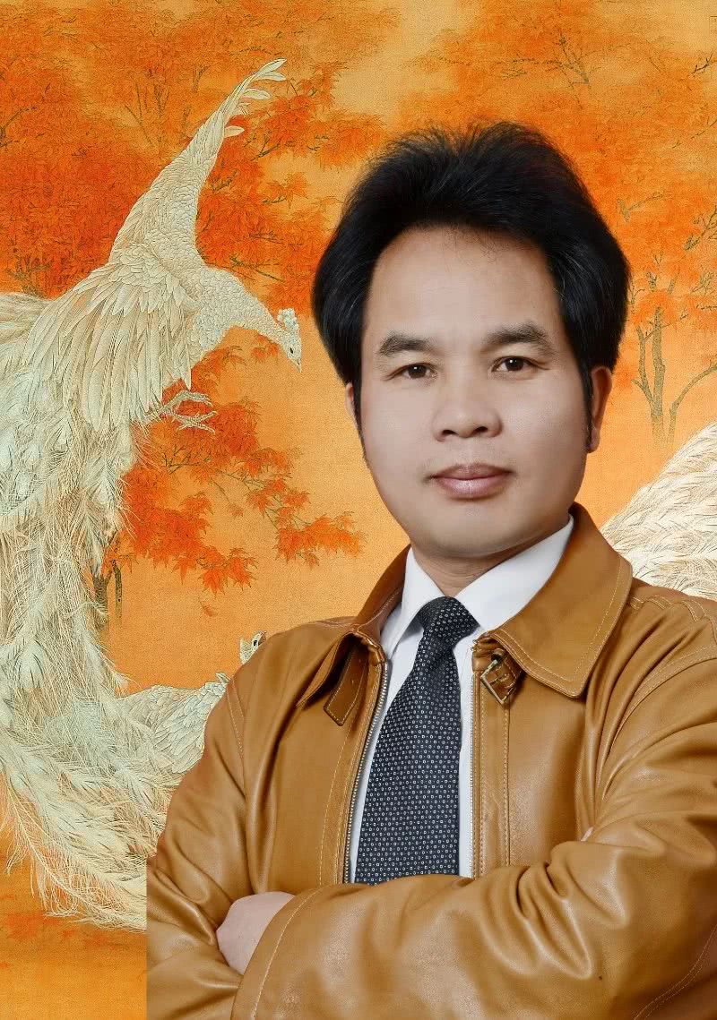 连城籍著名军旅画家李大成8日在连城县博物馆开展