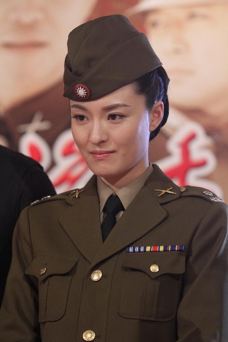 这位美女是军统特工潜伏30年未被召回却和农民生了8个孩子