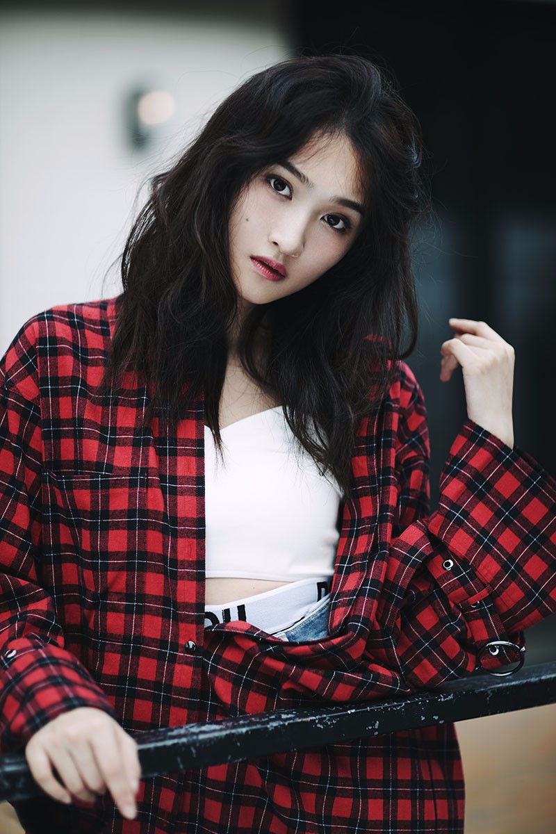 王艺霏的街角日记 新年和小姐姐来偶遇吧