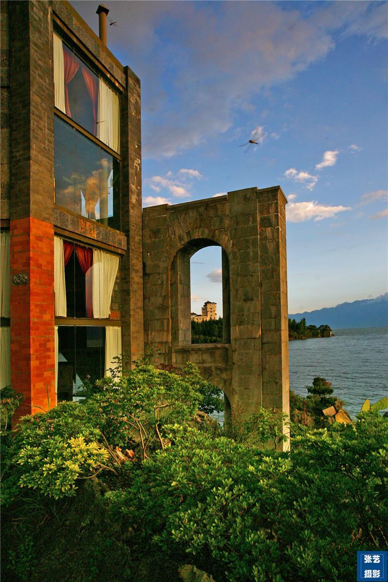 杨丽萍价值上亿的太阳宫因排污问题被关看它到底美成啥样