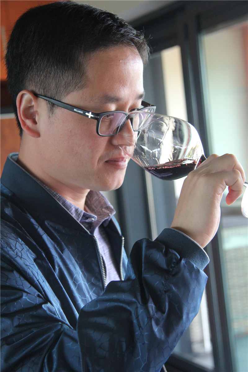 兄弟,别来无恙作词:徐一鸣 崔保民作曲:徐一鸣编曲