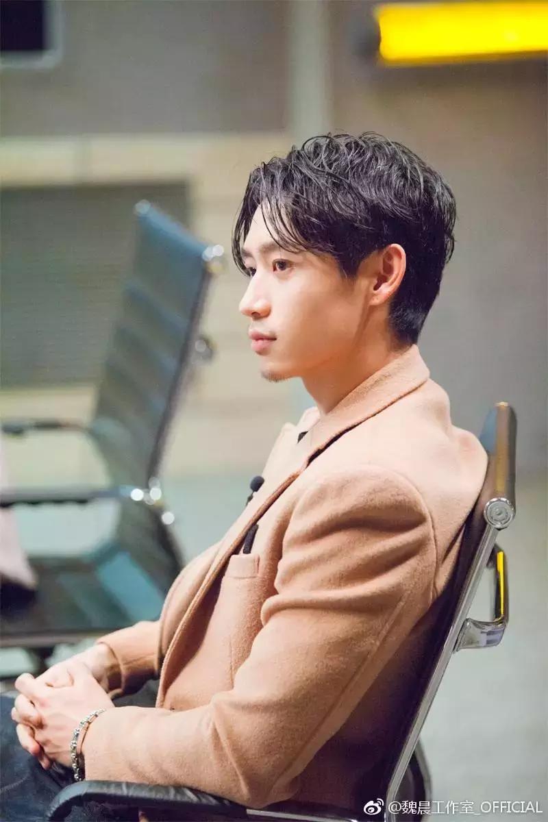 周冬雨营销给力? 林允曝光小号内幕? 吴磊得罪人? 杨紫接综艺?