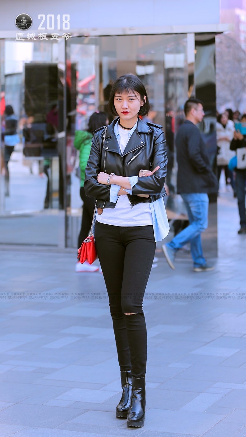 三里屯街拍:时髦美女教你最新最热的春装搭配技巧