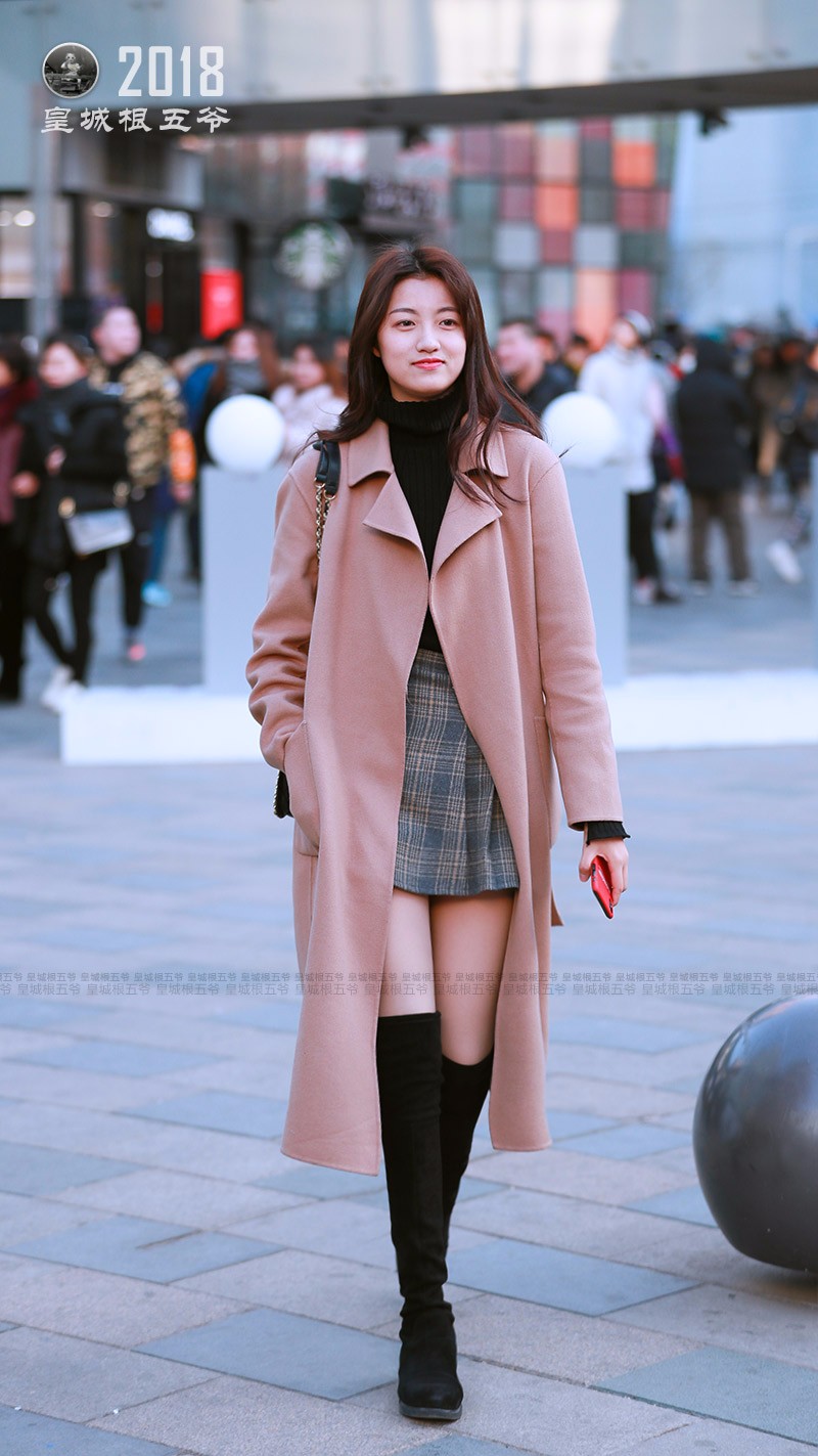 冬季街拍北京街头美女如云时髦得让人嫉妒