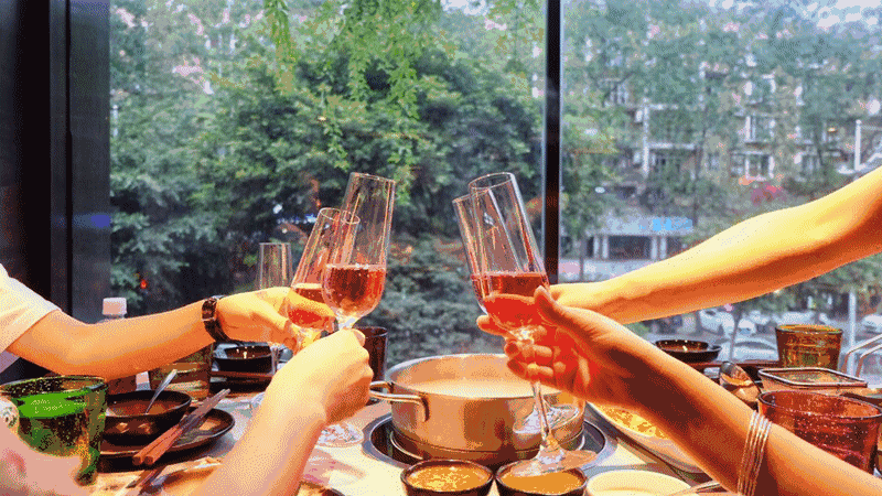 海鲜火锅甜品网红style年底聚餐地选就够了