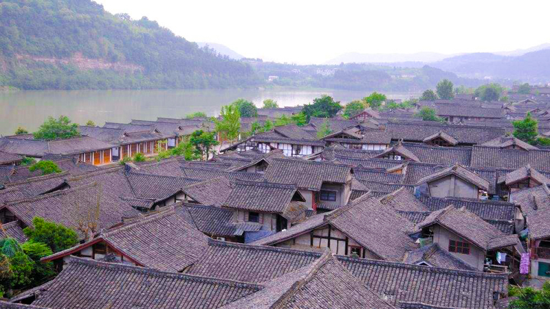 阆中还是四川的状元之乡,据《保宁府志》,《阆中县志》列名,阆中出