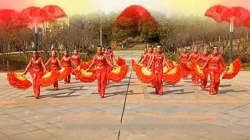 队形扇子舞来跳这支广场舞《今天是个好日子》