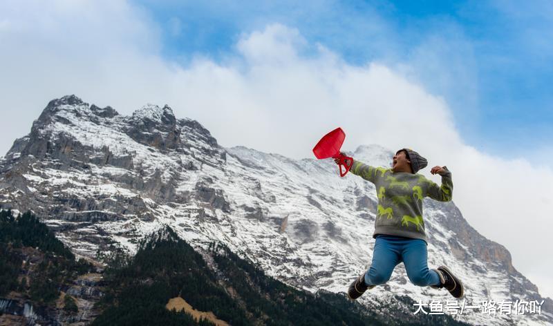 瑞士最美的山中小镇山的棱线美的让人颤抖