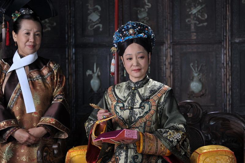 这两人是康熙帝的德妃,和乾隆帝的令妃,两人相似之处究竟在何处?