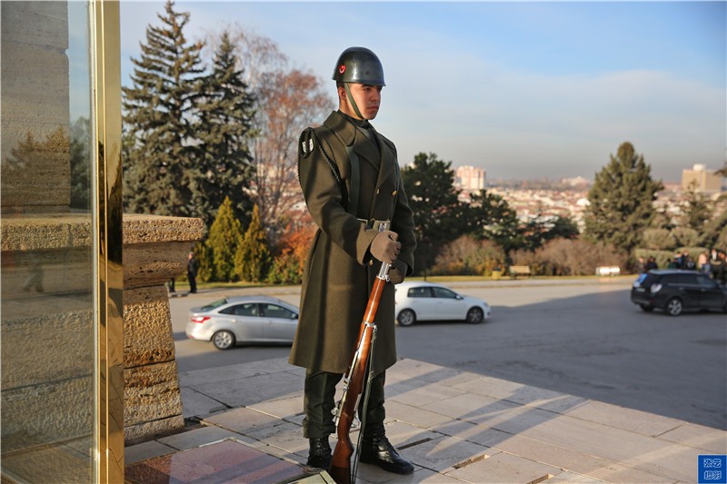 土耳其帅哥都在当兵,国父纪念馆养眼的卫兵换岗仪式