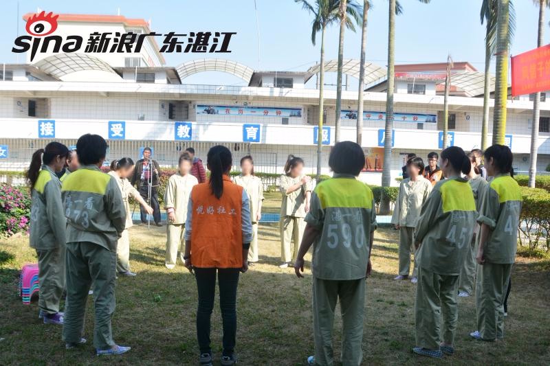 湛江市妇联携手湛江市公安局走进看守所看望在押人员