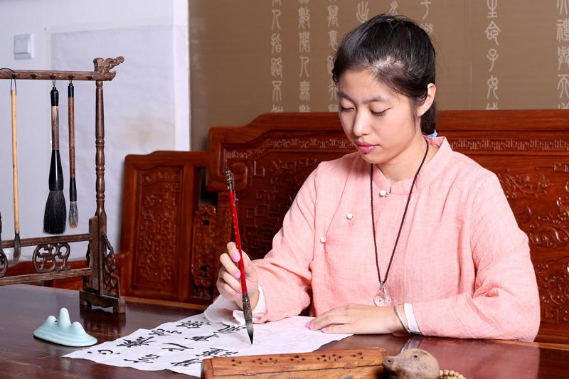 毛笔字一直写不好? 把字放大改善3点弊端, 迎来水平飞跃提升