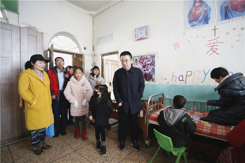 石家庄爱尔眼科医院孟凡宝总经理特意嘱咐员工购买的,当他了解到孤儿