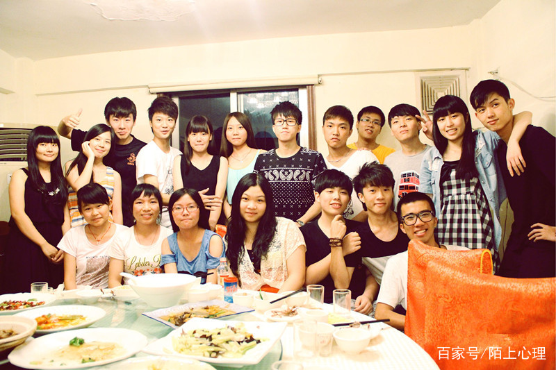 10年初中同学聚会,散场后,互相之间的关系,越来越淡,还参加吗