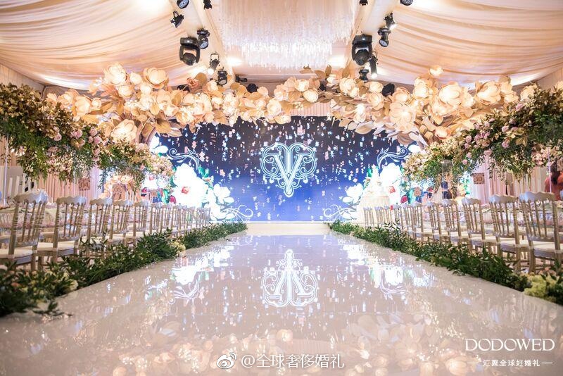 led屏幕在婚礼现场怎么用一直是大家比较头疼的问题,是遮还是不遮