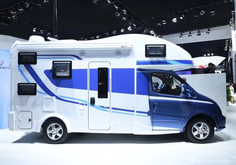 周末开着房车去旅行自驾亲子游两不误