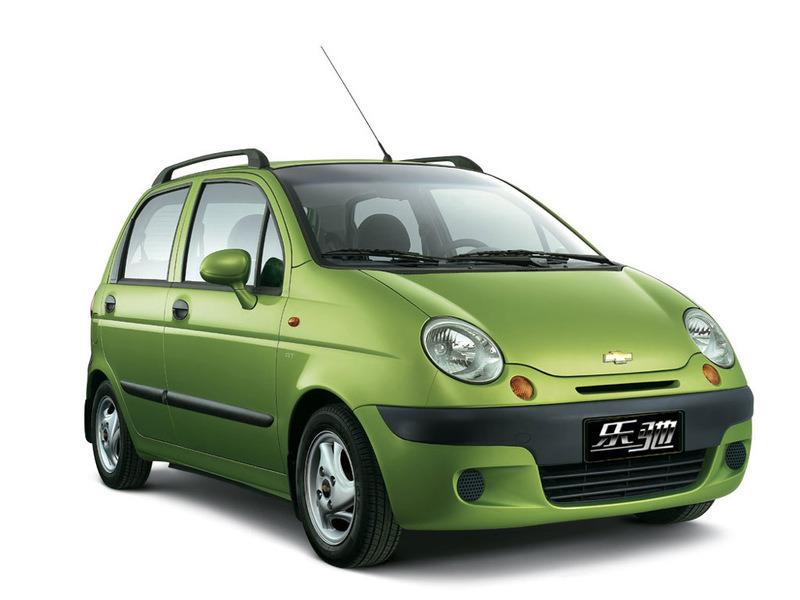 挂雪佛兰标, 却是五菱生产, 奇瑞qq原型车