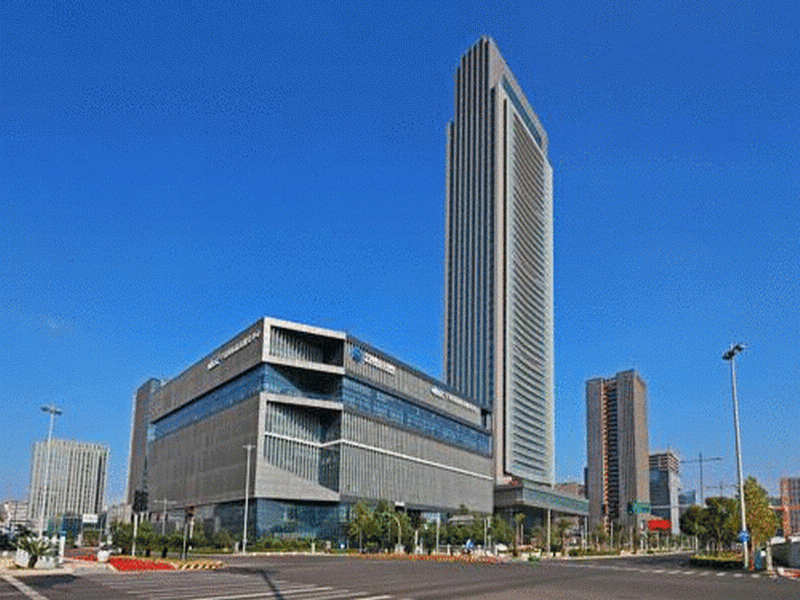 宁波环球航运广场又名宁波国际航运中心,位于宁波东部新城核心区位,南
