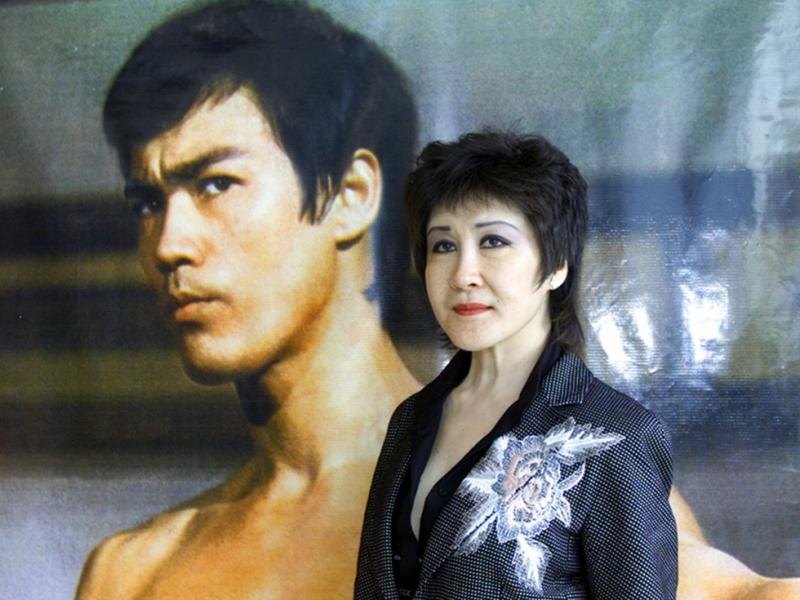 龙迷不喜欢性感女星丁佩是李小龙的女朋友真正原因曝光?