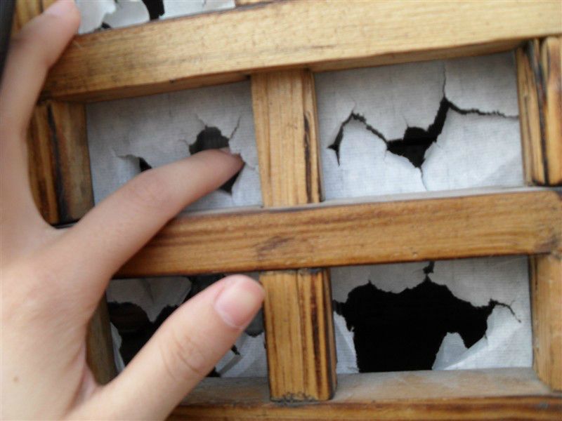 古代的窗户纸那么容易捅破刮风下雨怎么过