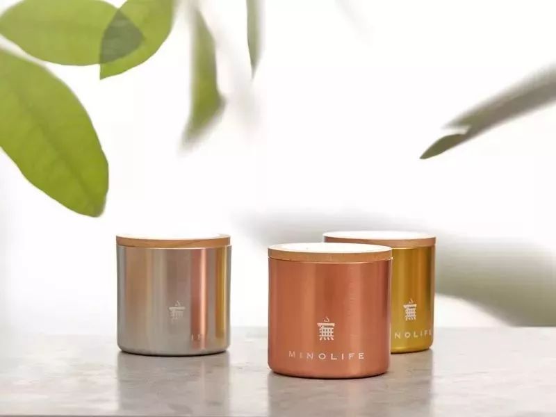 国内有一个小众香氛品牌——无用享乐,就是主打"中国风","东方味道"的