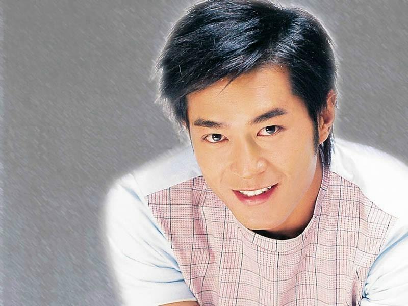 《刑事侦缉档案4》获得tvb万千星辉颁奖典礼最喜爱男主角奖,在香港