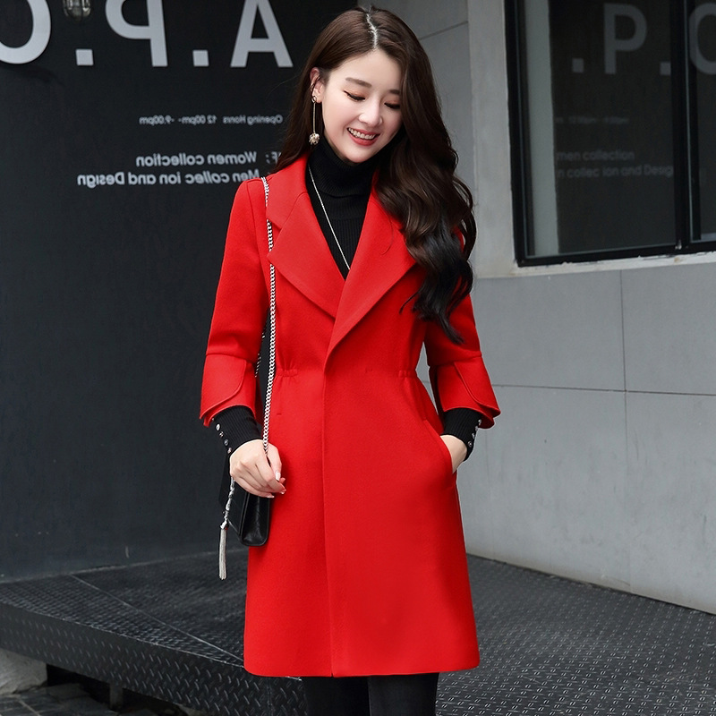 2,什么裤子配红色格子衣服好看?