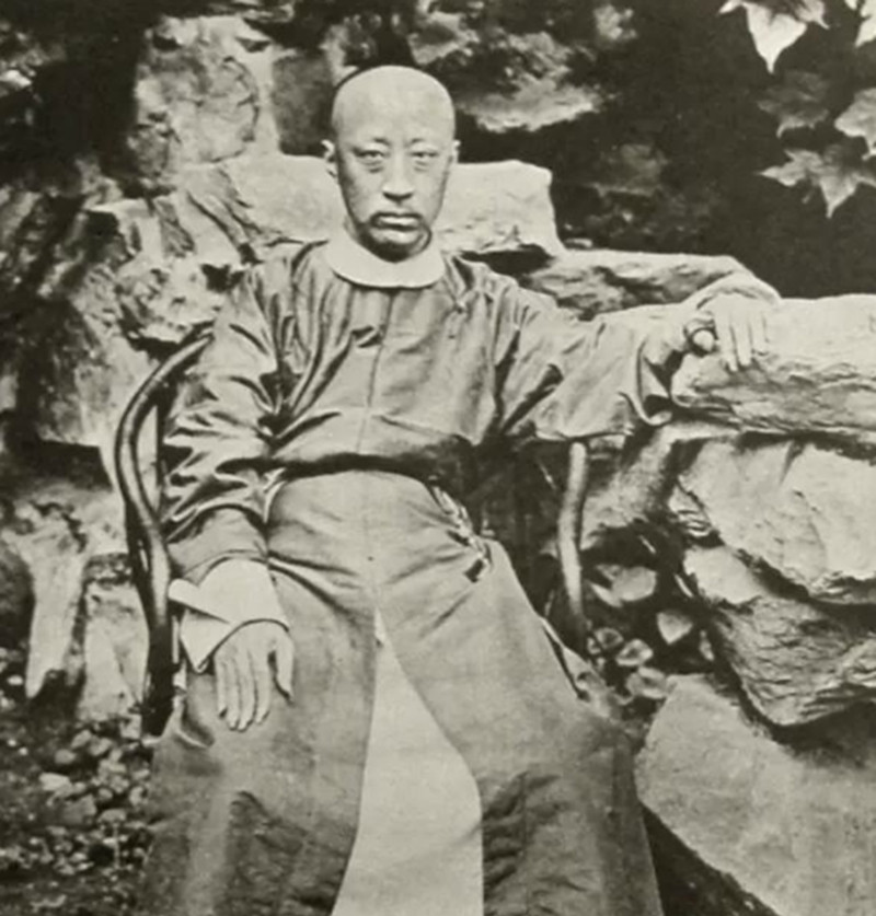 珍贵历史老照片：清朝王爷都长什么样子？和电视剧中的差别太大