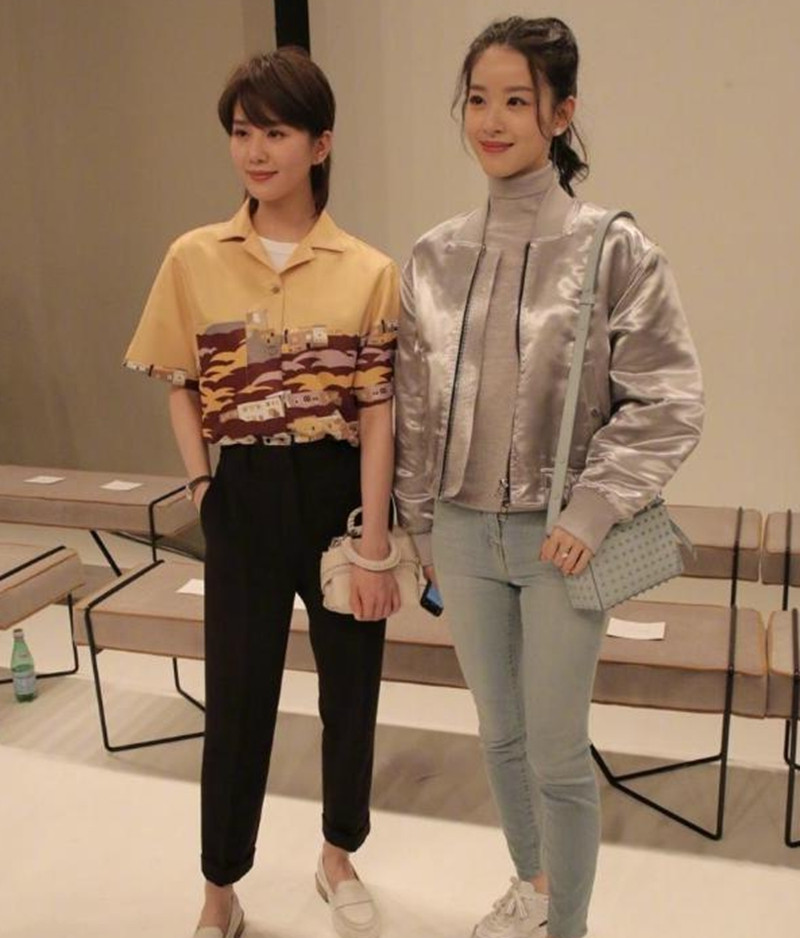 罕见,奶茶妹妹与刘诗诗同框,两大气质美女谁能更胜一筹