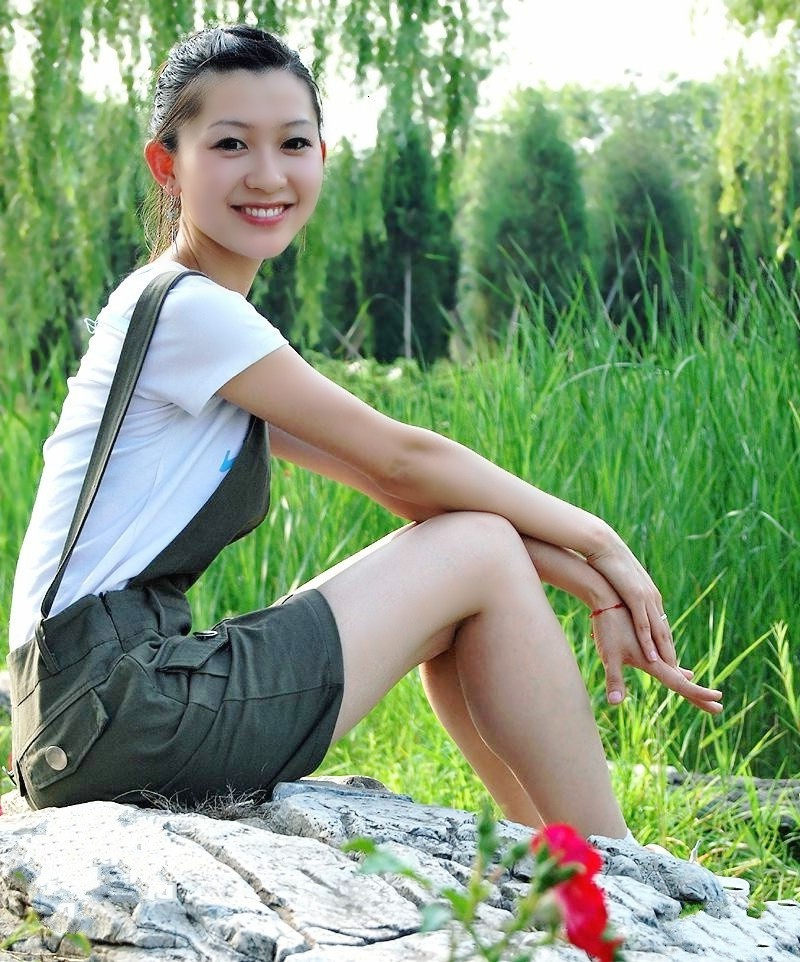 人像摄影(户外里的素颜少女姑娘)人像摄影(户外里的素颜少女姑娘)人像