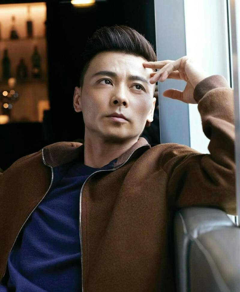 出道20年不红,娶tvb当红花旦被老婆晒红,现43岁过成这样!