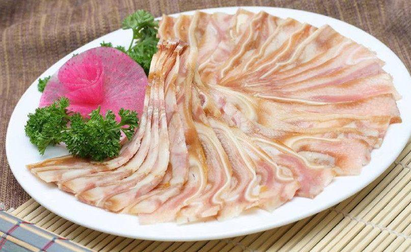 过年最佳下酒菜,凉拌猪耳朵,大人小孩都爱吃,一上桌就被抢空啦