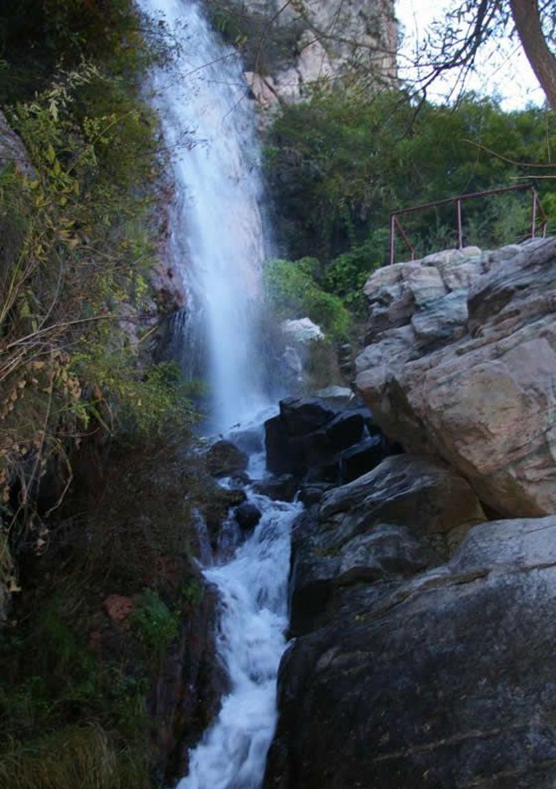 秋山原生态自然风景区, 呈现奇,险,凉,野,幽的原始生态环境
