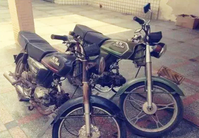 80年代的老摩托:图1骑过很幸福|年月|摩托车|嘉陵_新浪新闻