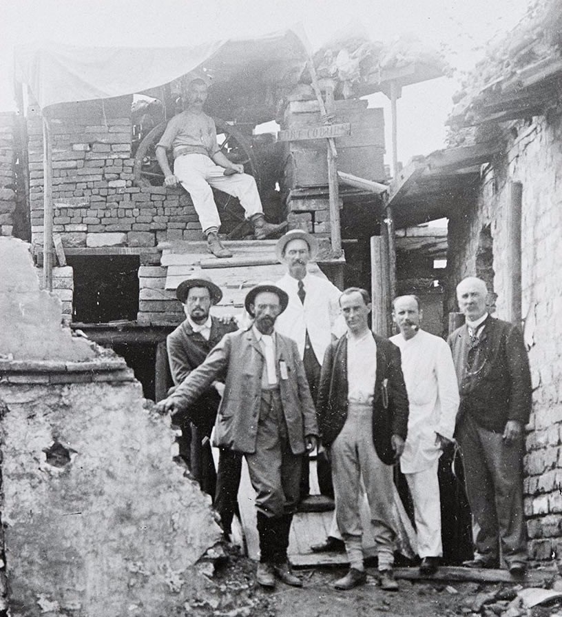 1900年老照片 清军和义和团攻打外国使馆区|使馆区|义和团|董福祥|清军|荣禄_新浪新闻