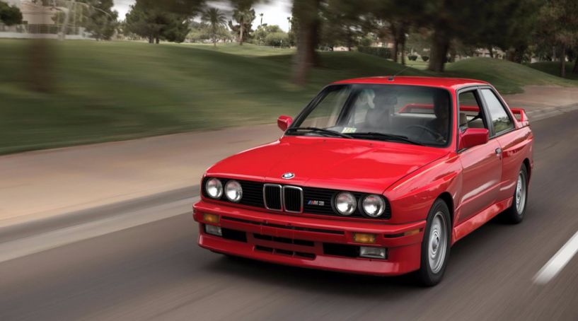 车型的神圣意义不言而喻,而这款1985年诞生的e30 m3便是m家族的开创者