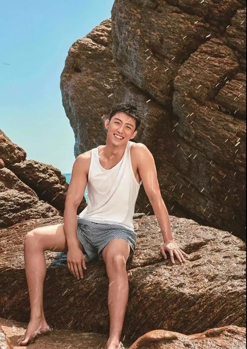 红海行动红了黄景瑜流量明星有作品加持的盛况有多美丽