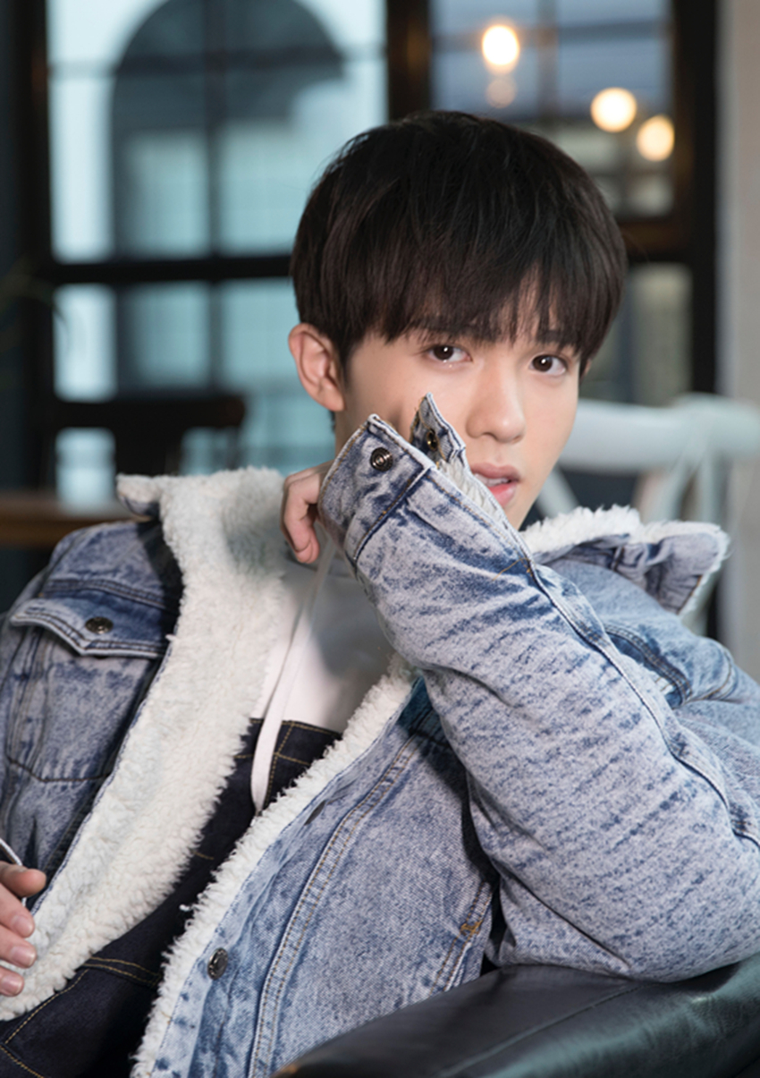 李昊晒与音乐人陈少琪合影互动 有望合作新单曲|李昊|陈少琪|明日之子