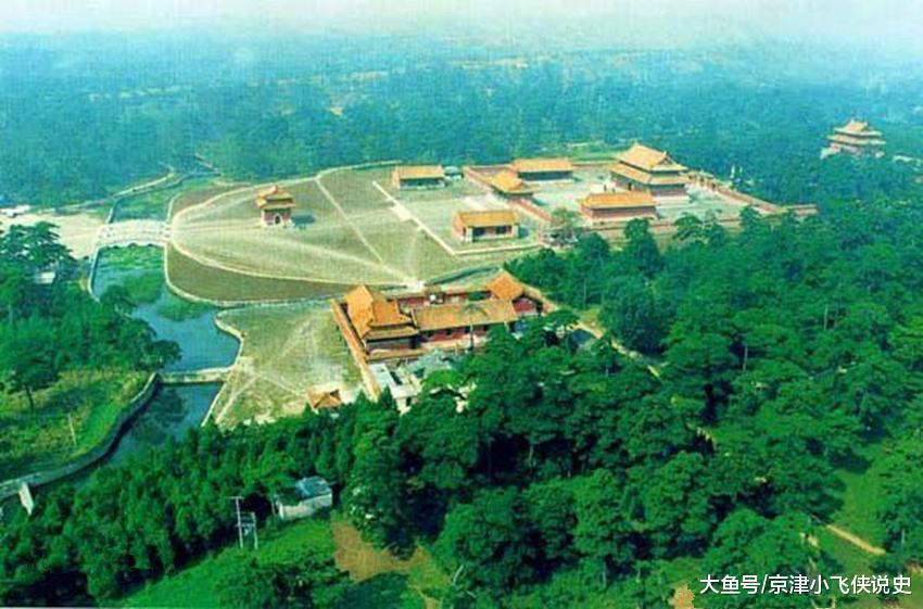 天寿山.位于北京昌平区,原名黄土山.