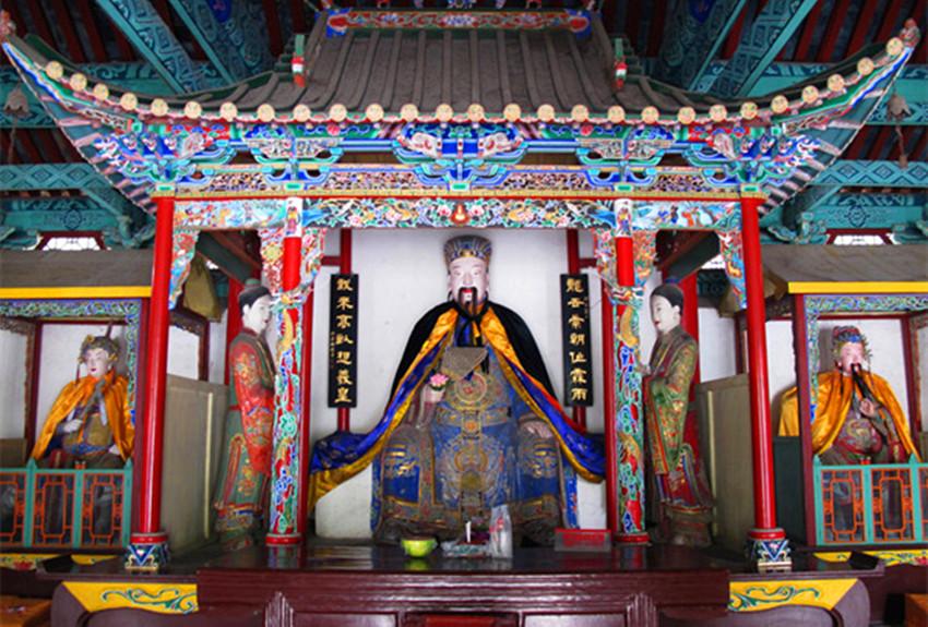 此人是三国演义中第一道士传说为姜子牙转世死后被道教封神