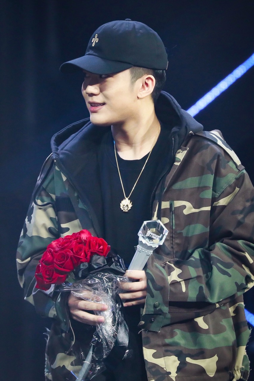 李小璐出轨剧情中的男人pgone,本名叫王昊,1994年出