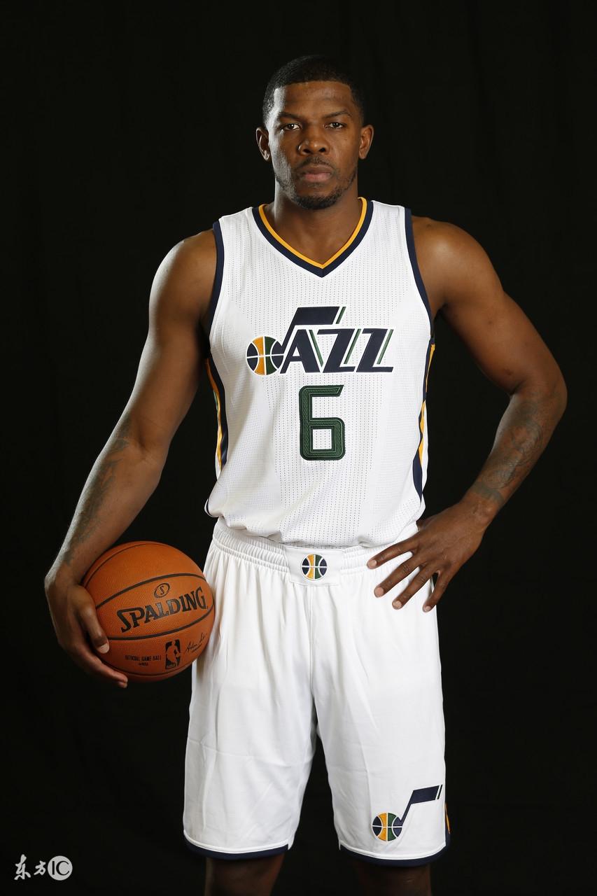 "法国小跑""暗夜圣骑"帕克(18668分,所在球队:马刺).