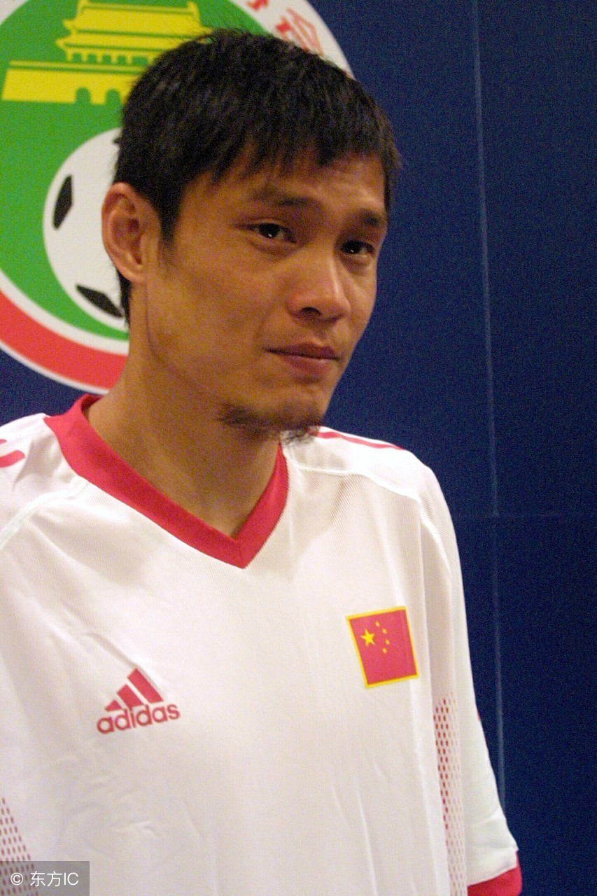 原中国职业足球运动员:范志毅