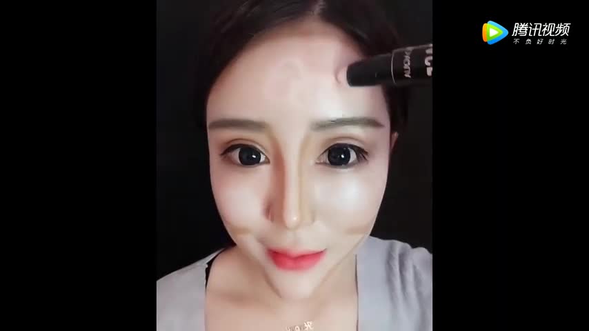 化妆技巧,这样修容可以让脸型小一百倍!打造极致网红脸!