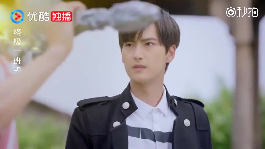 终极一班:众人协力战胜魔,亚瑟王的石中剑太给力了