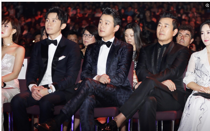 佟大为帅气亮相悉尼国际华语电影节 摘得"最受欢迎男演员"奖