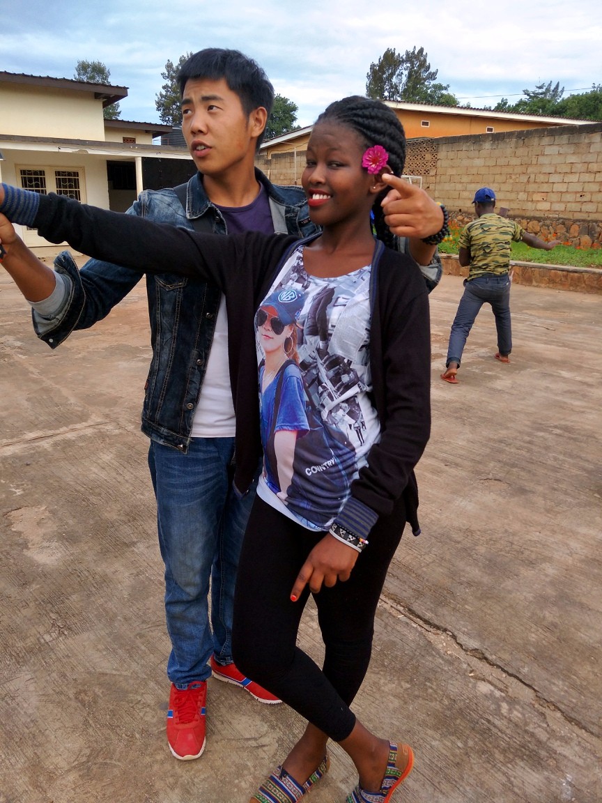 非洲|小谢|卢旺达_新浪新闻