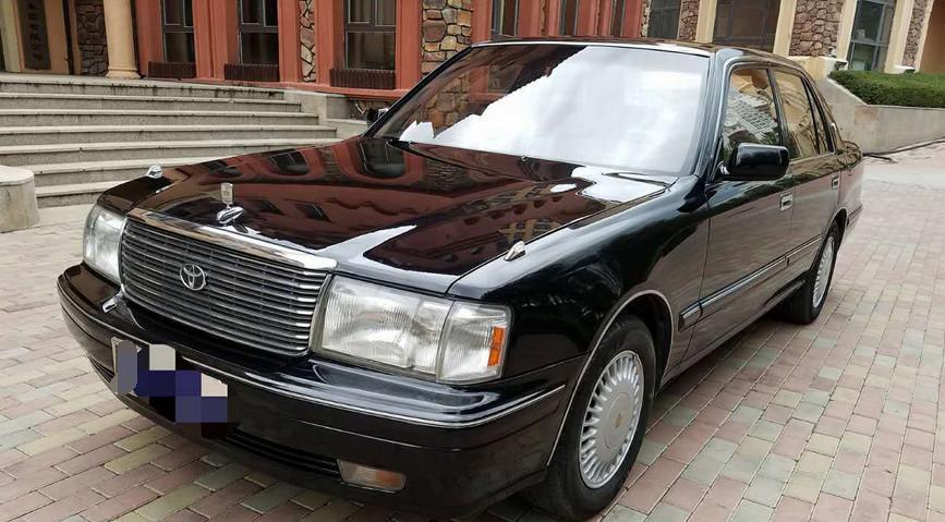 儿子买辆96款丰田皇冠父亲看到后直夸儿子有眼光