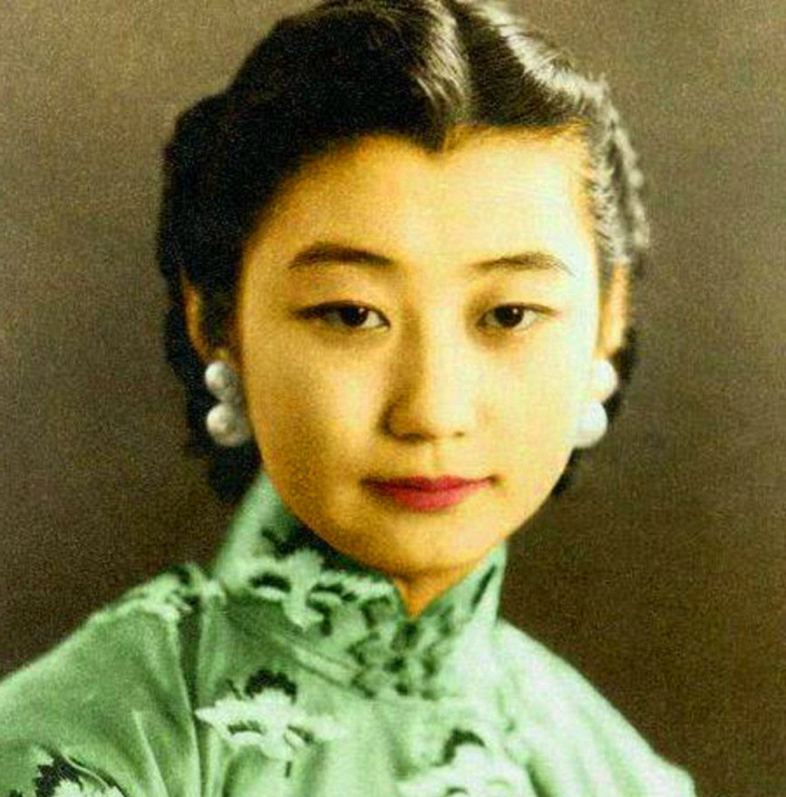 清末第一美人公主,完颜童记,也叫王敏彤.非常的有气质